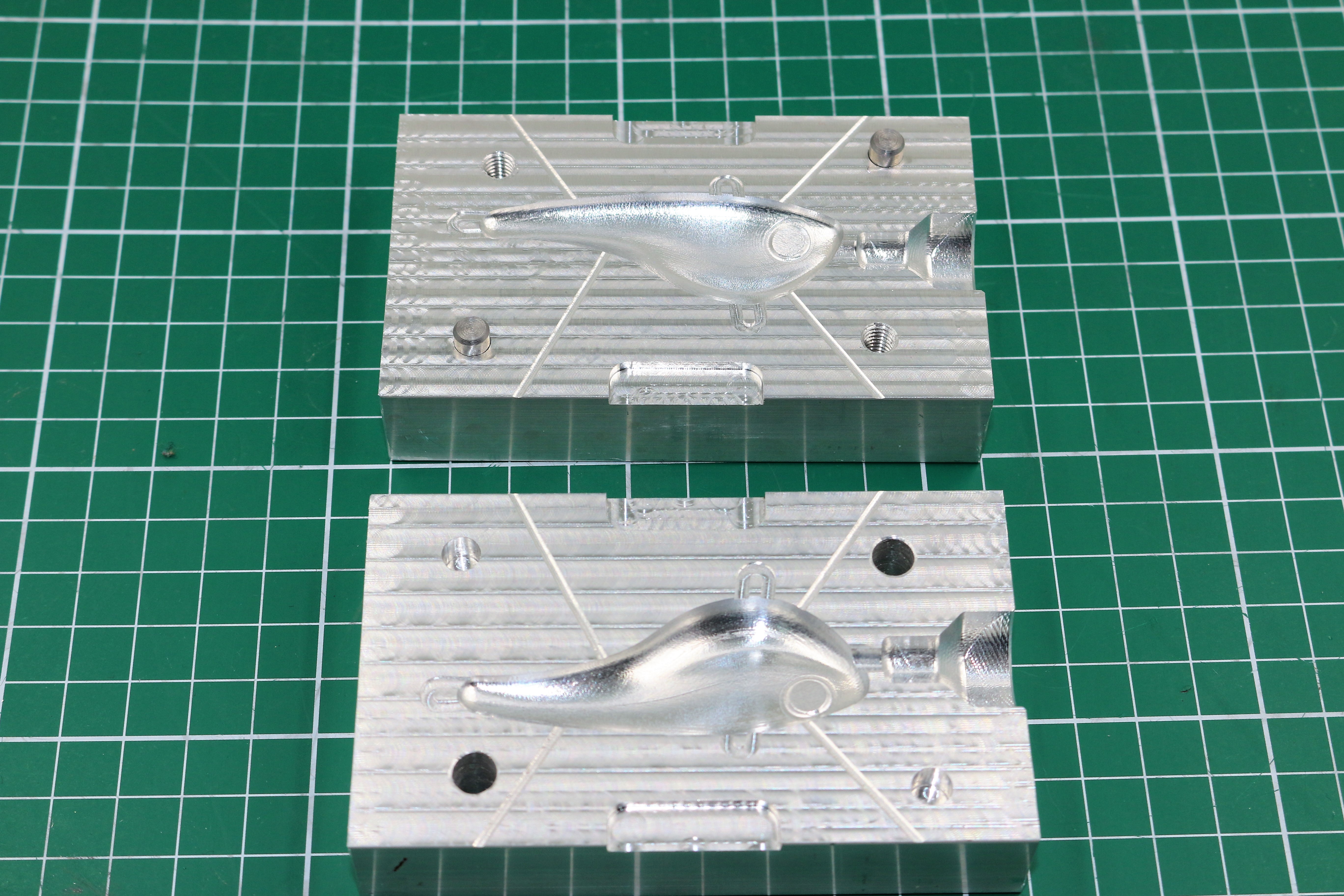 CNC aluminum machined soft plastic fishing lure mold, CNC machining services